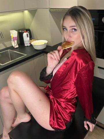 Надюша
